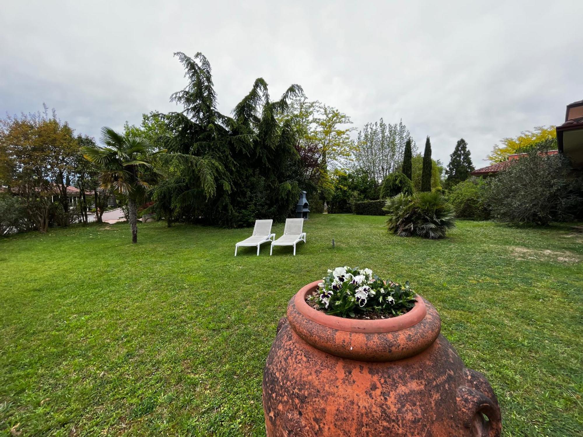 Park Residence Il Gabbiano Moniga del Garda Zimmer foto